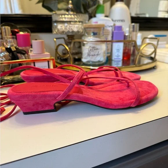 Madewell The Maycie Lace-Up T-Strap Sandal in Suede - Picture 2 of 7